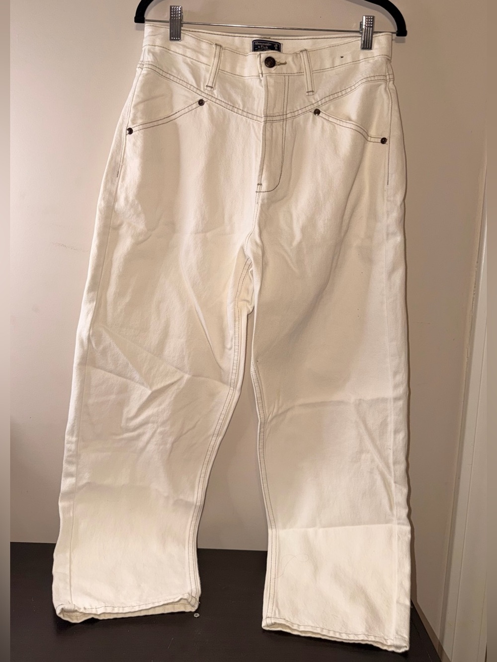 Abercrombie & Fitch Barrel Jeans Women's White High-Rise Jeans - 8